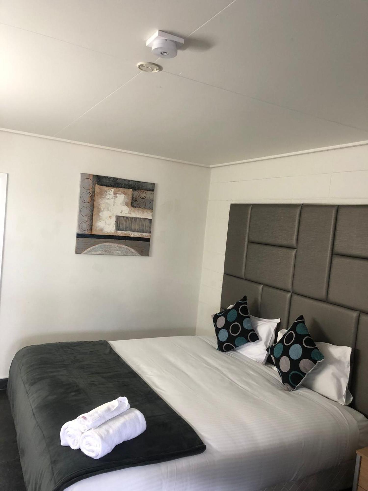 Gladstone Cbd Motel Extérieur photo