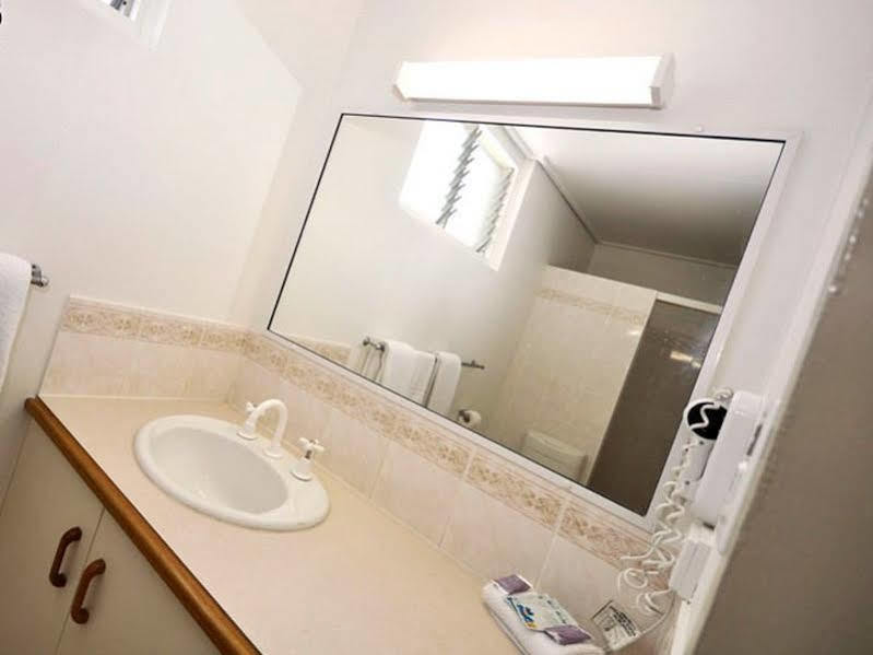 Gladstone Cbd Motel Extérieur photo